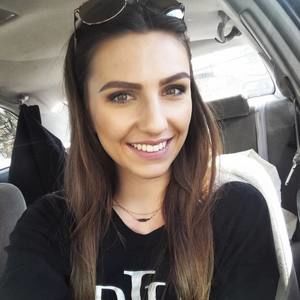 Meet your Posher, Joanna